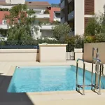 아파트 Spacieux 3 Pieces Avec Terrasse, Piscine Et Garage, A 2 Pas De La - Raphael - Fr-1-226a-274