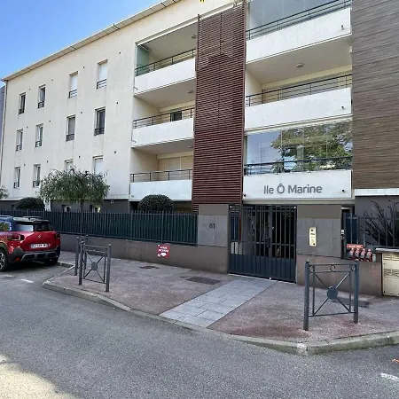 Spacieux 3 Pieces Avec Terrasse, Piscine Et Garage, A 2 Pas De La - Raphael - Fr-1-226a-274 Apartament *